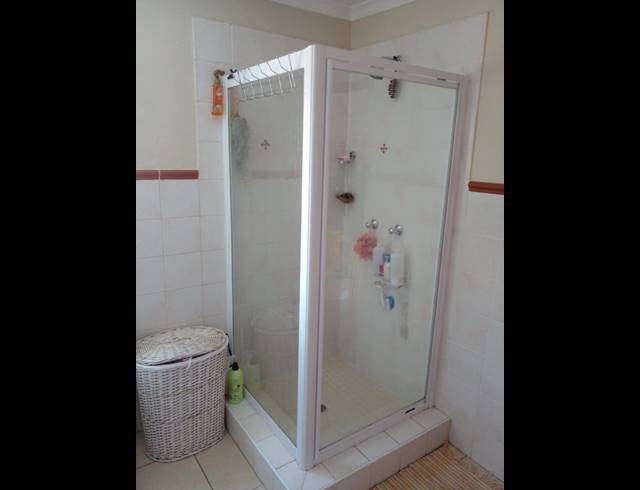 0.5 BEDROOM APARTMENT TO LET IN LA COLLINE
